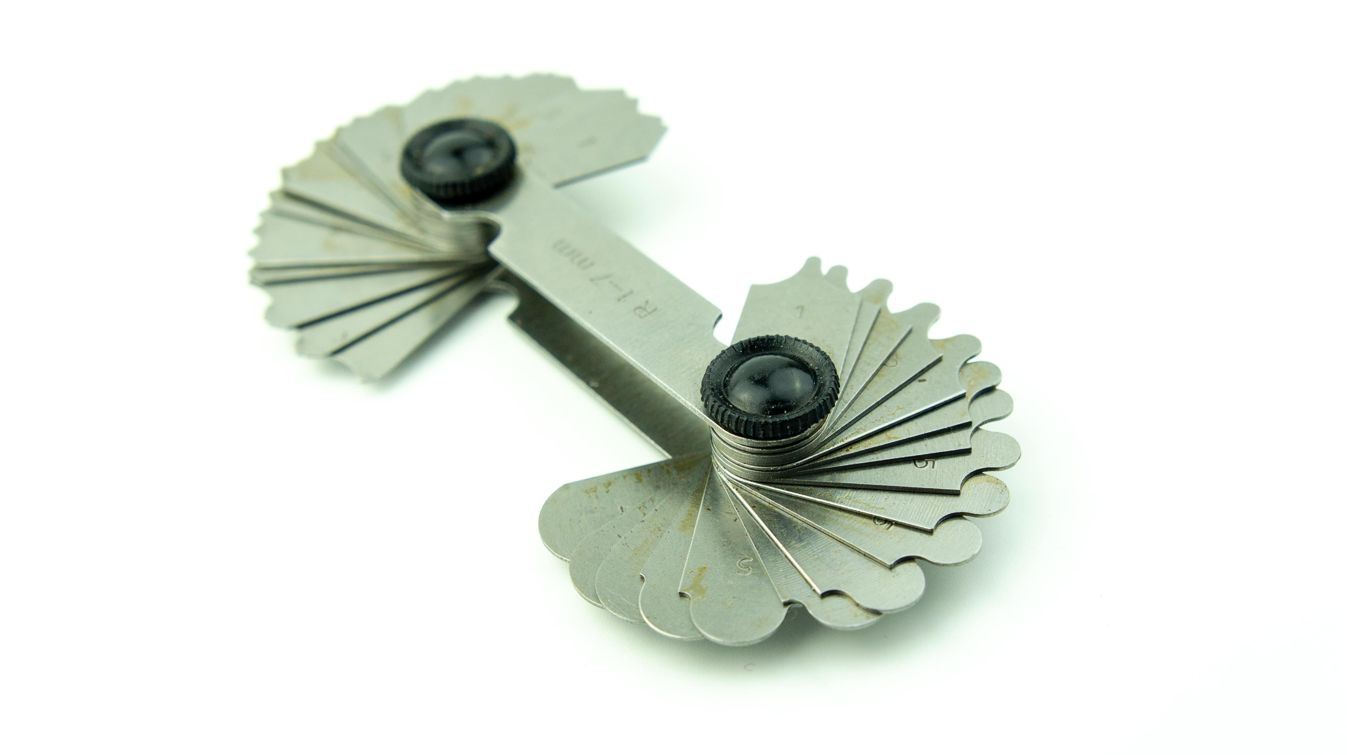 peran-penting-thread-gauge-dan-radius-gauge-di-industri-manufaktur-20241212-11-59-1881.jpg